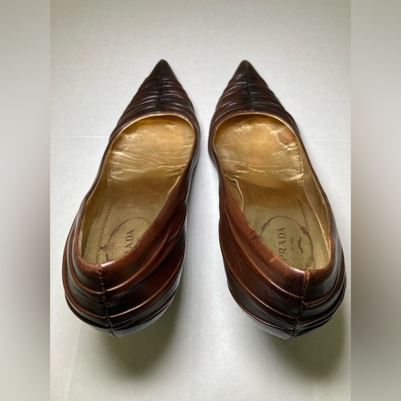 Prada EUC Size EUR 37 Pointed-Toe Brown Leather Heels - Picture 7 of 10